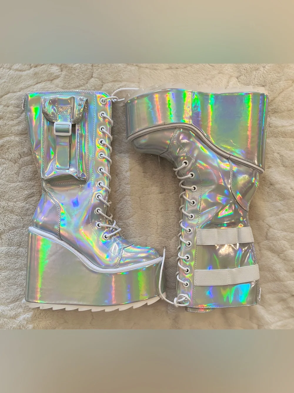 Dolls Kill YRU Dune Silver Hologram Pocket Platform Boots, Sz 9M